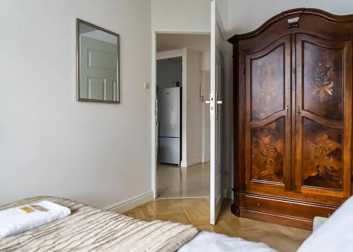 Concierge Krolewska Apartment Warsaw