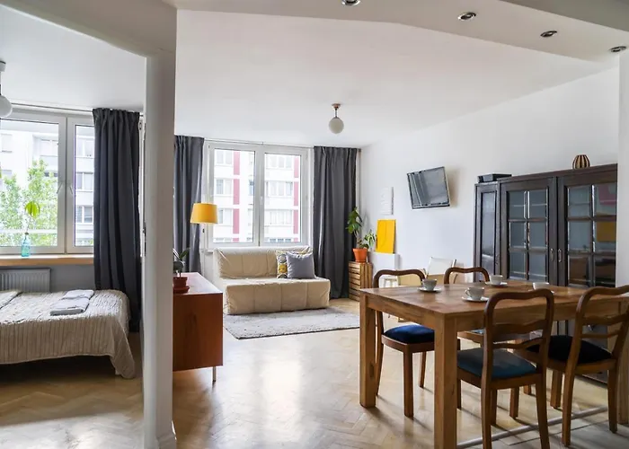 Concierge Krolewska Apartment Warsaw